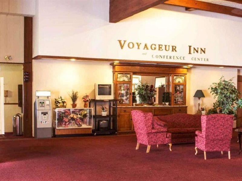 Voyageur Inn And Conference Center Reedsburg Экстерьер фото